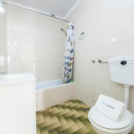 Apartment B10 - Top Floor Bay View Lagos